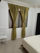 Habitación Privada con parking, Aurora