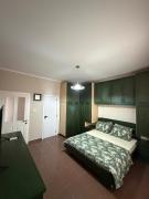 The SunSet Studio Pazari i Ri Parking Available