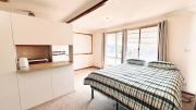 Top Adamstown