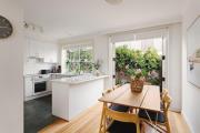 Top Aspendale