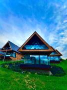 Osada Groń Luxury Villas with Air Conditioning by BQQK