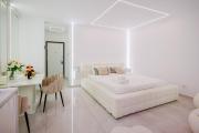 Cloud Studio with Free Private Parking & Self Check-In