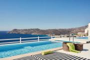 Top Elia Beach