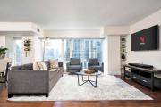 Centrally located 2 Bd 2 Bth + Parking - Apartment