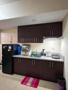 Amigos place in San Lorenzo makati 12-J near airport,mall