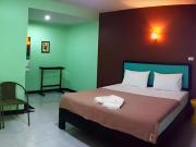 Top Hat Yai