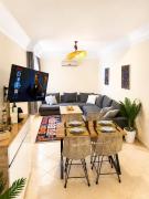 Superbe Studio Cosy avec Piscine ,Balcon