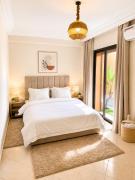 Superbe Studio Cosy avec Piscine ,Balcon