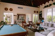 Luxury 9-BR Villa in Juanillo Private Beach