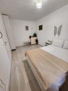 New apartment near UVVG and hospital,self check in non-stop,privacy!