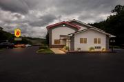 Super 8 by Wyndham Elkins Super 8 by Wyndham Elkins