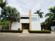 Top Girardot