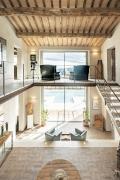 Exclusive villa with infinity pool