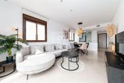 La Brisa del Mar apt with sea view, terrace, pool - by OYOOSTAYS