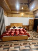 Top Kasol