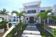 Amazing 12BR villa with 4 master rooms