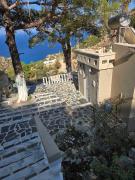 Top Kyra Panagia