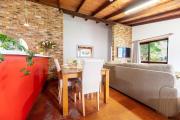 Top Loganholme