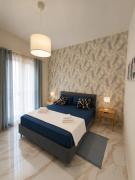 Top Naples