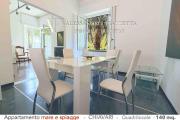 Top Chiavari