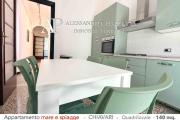Top Chiavari