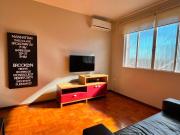 Apartamento central com 3 dormitórios