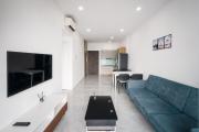 2415 Sunside Riverside Apartment Complex, Block B - Floor