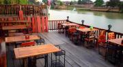 Top Ban Khlong Takhian