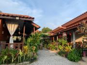 K Khan Private Garden Home - Chiang Khan Walking Street