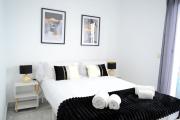 Modern and Elegant Penthouse in Puerto Banus