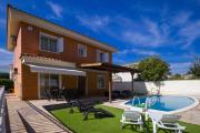 New Pluma Villa - Only Families