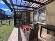 Los Robles 2 Condominio, comfort and proximity