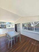 Top Moama