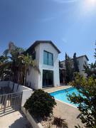Top Paralimni
