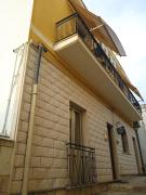 Top Noto