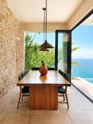 Top Uvita