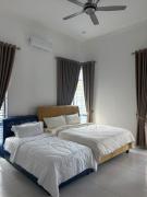 Top Kampong Alor