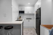 Top Kurrajong