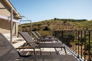 Valadouro Cottage Douro Vallée with a Pool