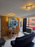 MODERNO y AMPLIO APARTAMENTO