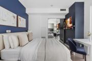 Premium Central Studio Apartment Walk to CNTower