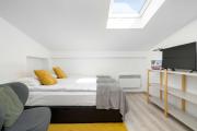 Cosy Studio with Air Conditioning by Noclegi Renters