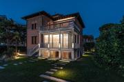 Ca delle Contesse Luxury waterfront apartment