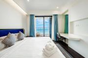 1-Bedroom Apartment - Sea & Fireworks View