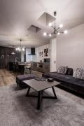 西九条 Villa deLuxe - 高端设计奢华2卧一户建 可住6人 USJ电车5分 极致舒适体验