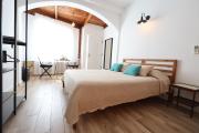Galicia D - Studio with Private Patio near Arroyo de la Miel Station