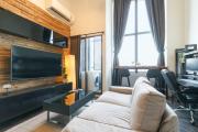 Luxury Loft Duplex 5 mins to BTS Fast Wi-Fi Luxury Loft Duplex 5 mins to BTS Fast Wi-Fi