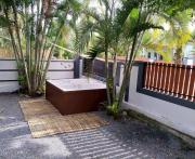 2 Rooms with Bathtub House in Ao Nang