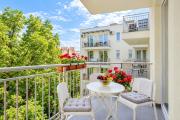 Feel Home SUPERIOR # FREE PARKING # BALCONY # AC