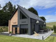 Large holiday home with a jacuzzi on the terrace